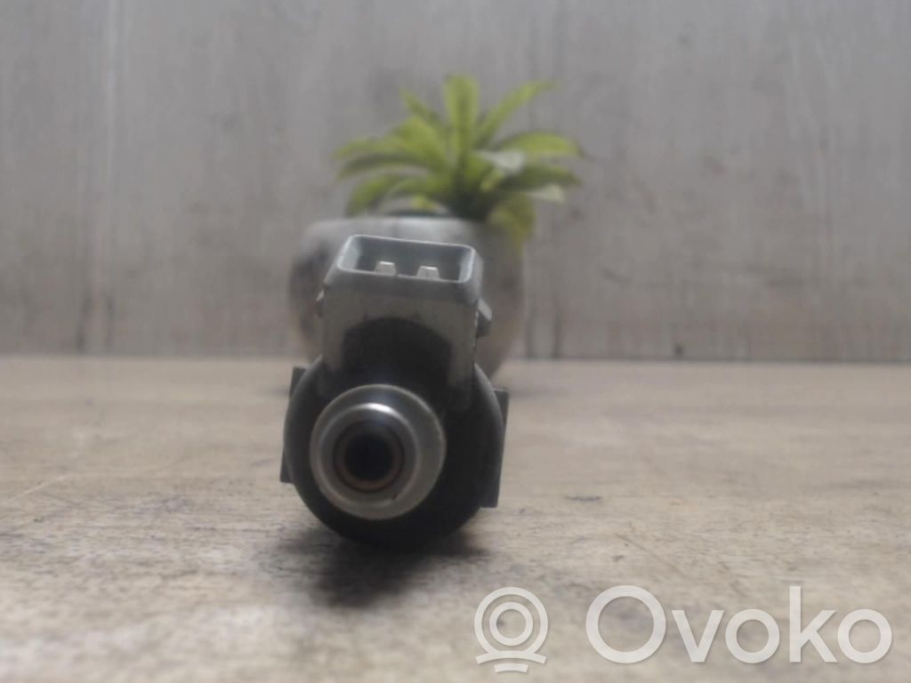 Inyector de combustible   198496,198496