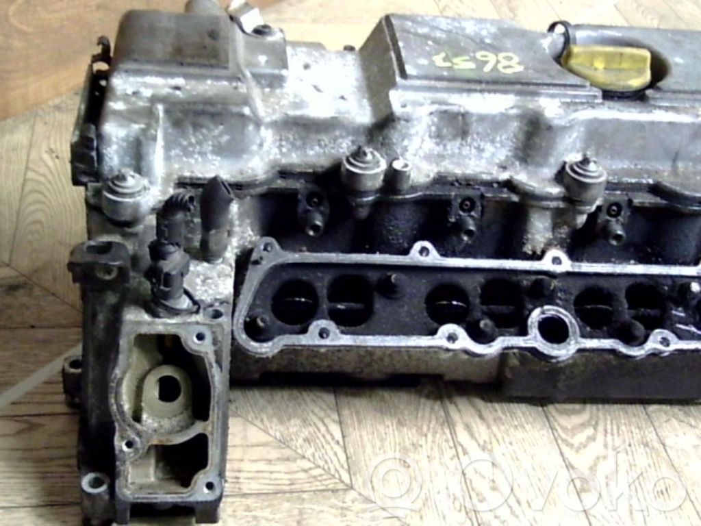Opel Zafira A Engine head 