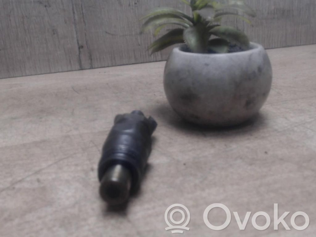 Inyector de combustible   7701033826,7701033826