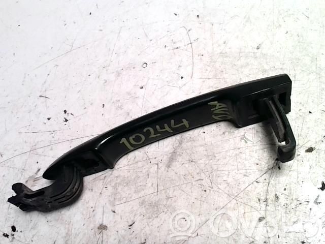 Manecilla externa puerta delantera   7701475753,7701475753