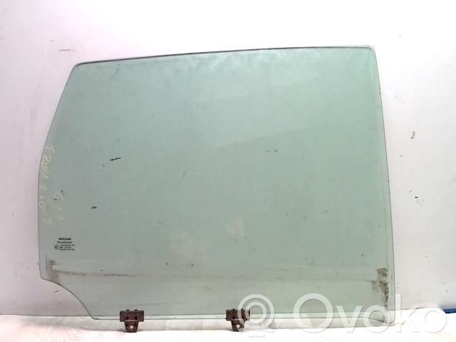 Nissan Note (E11) Luna de la puerta trasera 