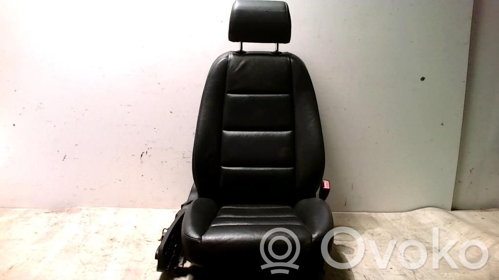 Siège passager avant   8E0881406K4A3,8E0881406K4A3
