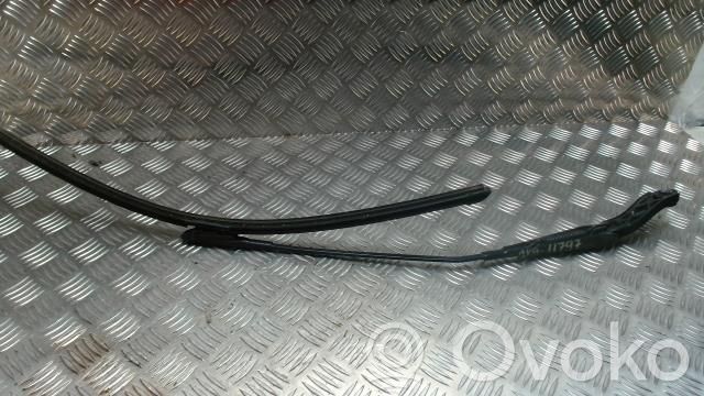 Mercedes-Benz B W245 Ramię wycieraczki szyby przedniej / czołowej 