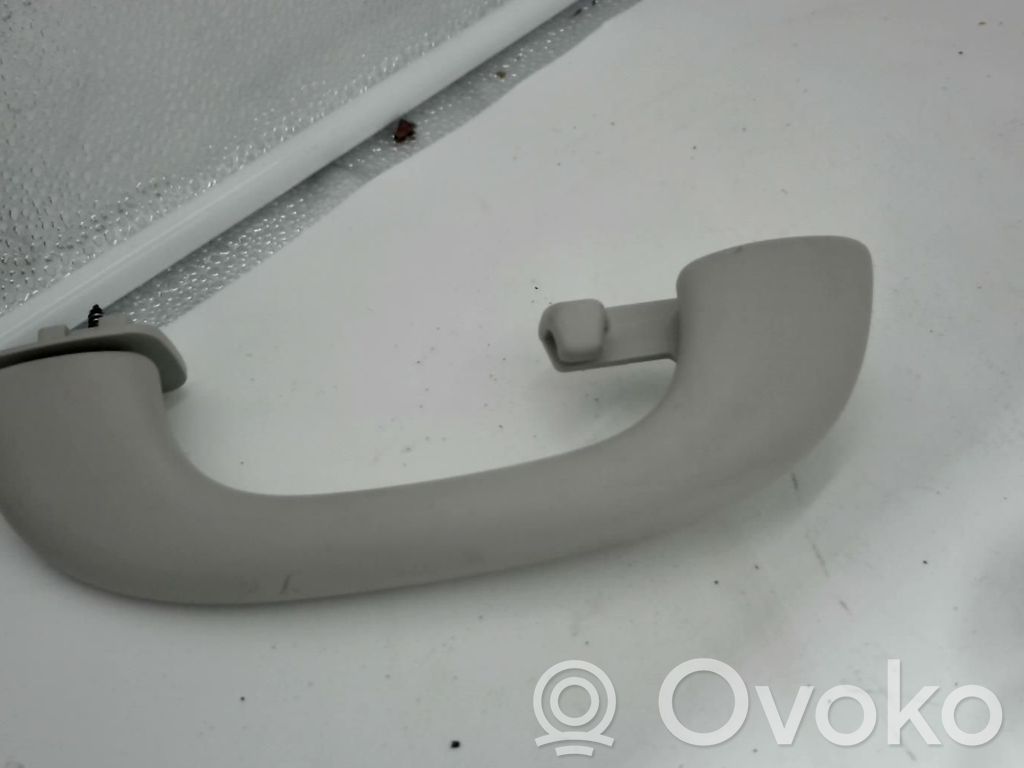 Peugeot 308 Un set di maniglie per il soffitto 