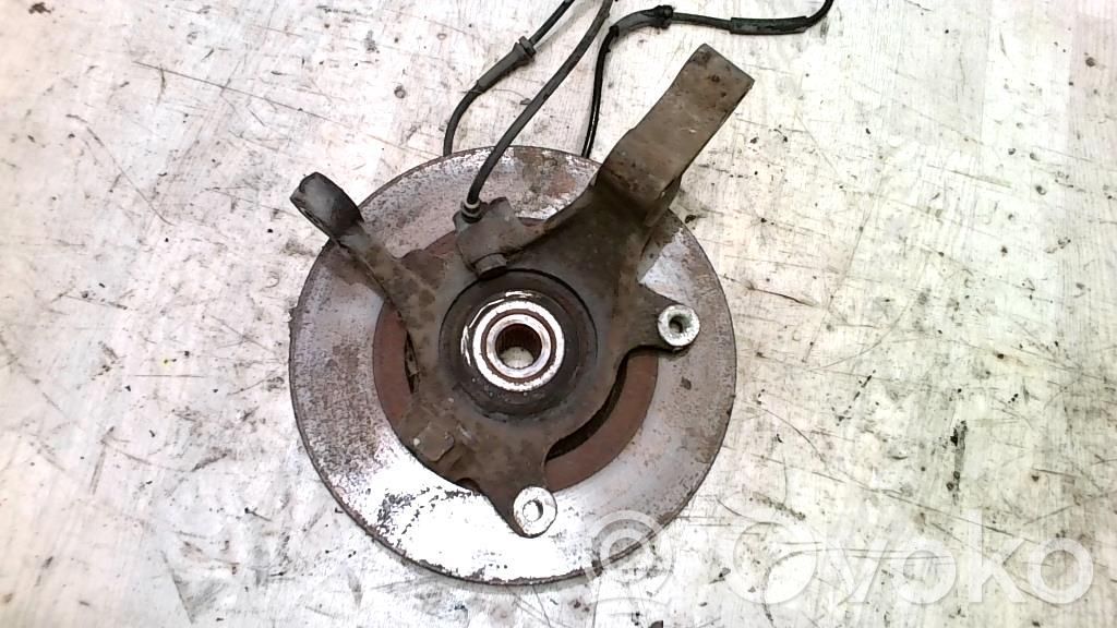 Renault Laguna I Cubo de rueda delantera
