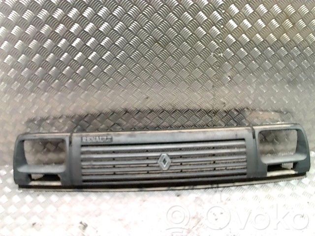 Rejilla delantera   7700786635,7700786635