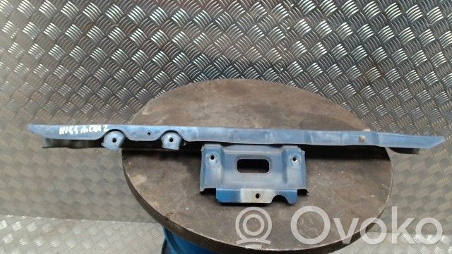 Nissan Micra C+C Support de radiateur sur cadre face avant