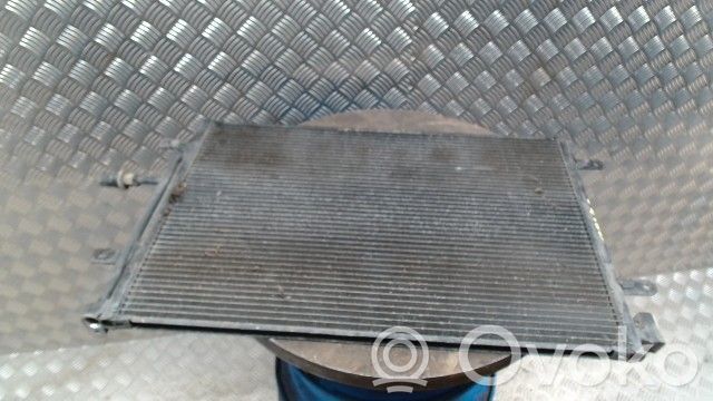 Audi A4 S4 B7 8E 8H Radiatore di raffreddamento A/C (condensatore) 
