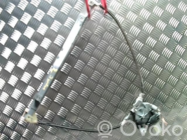 Renault Clio II Macara geam față fără motor