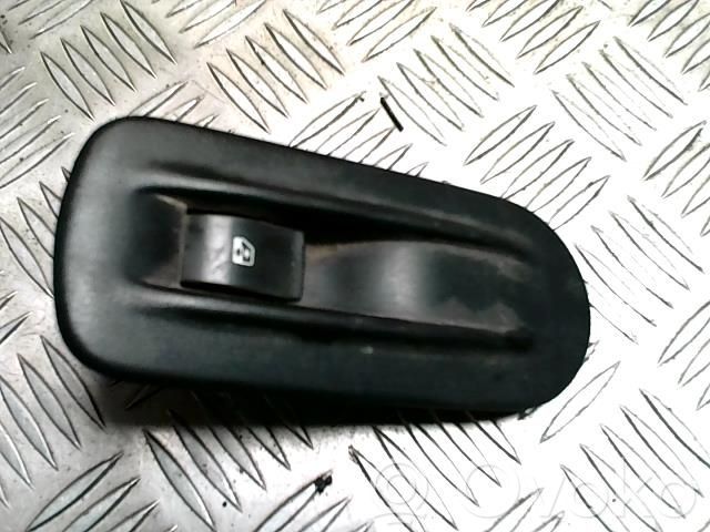 Renault Master II Electric window control switch 