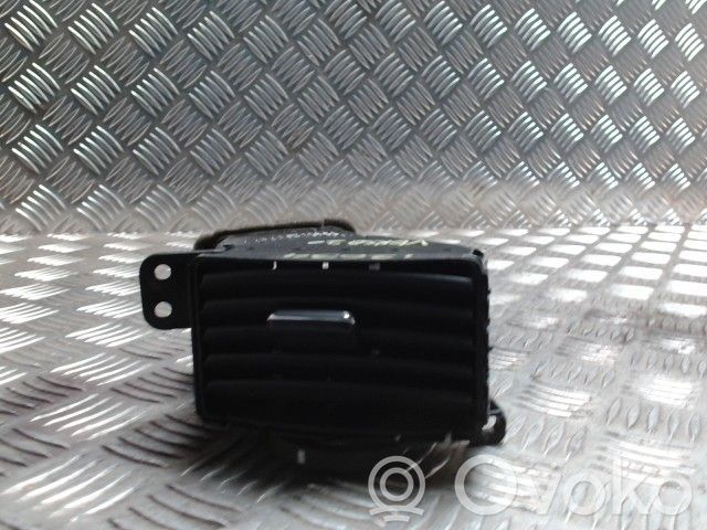 Toyota Corolla Verso AR10 Griglia di ventilazione centrale cruscotto 