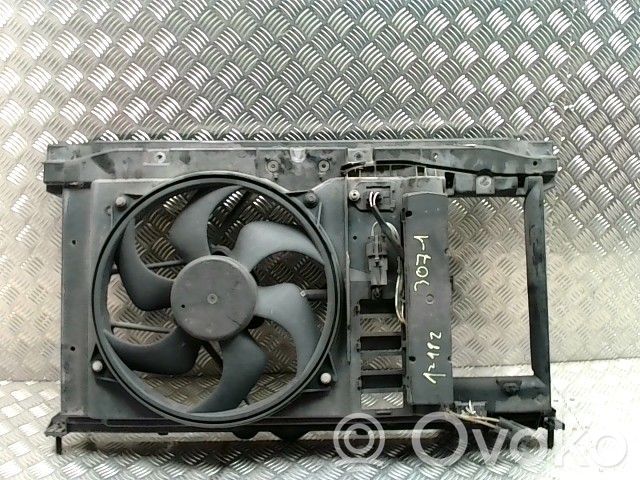 Peugeot 307 Support de radiateur sur cadre face avant