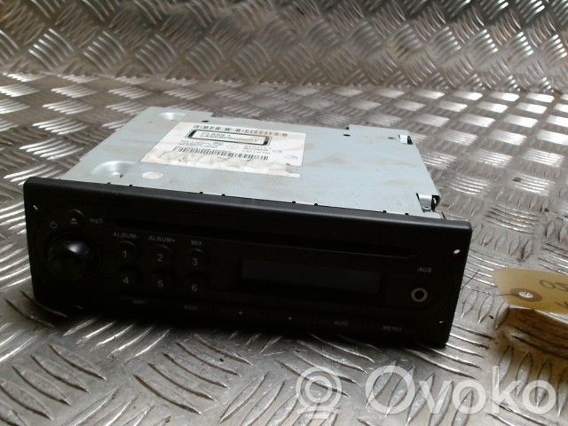 Unitate principală radio/CD/DVD/GPS   281112231R,281112231R