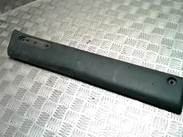 Renault Master II Rivestimento della portiera anteriore (modanatura)