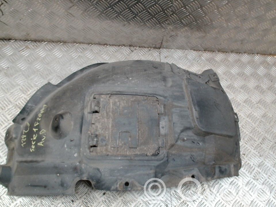 BMW 1 F20 F21 Передний подкрылок 