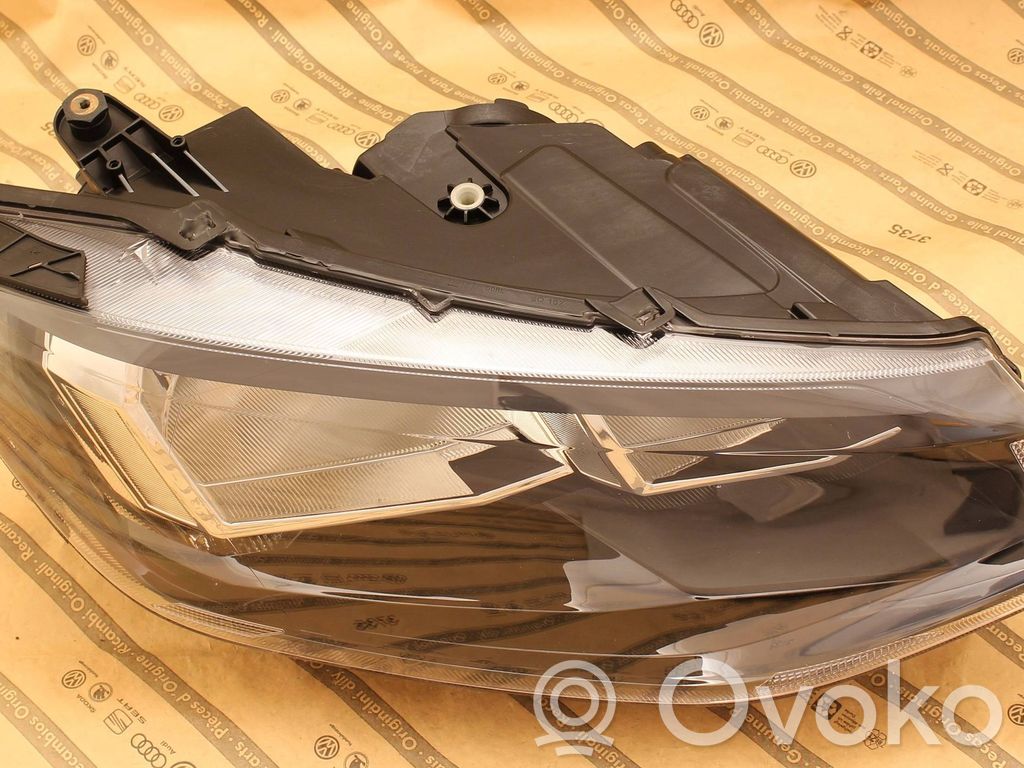 Volkswagen Caddy Headlight/headlamp 