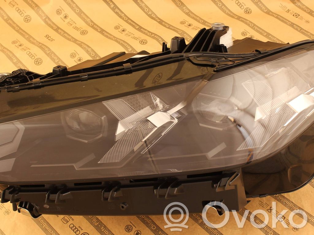 Scheinwerfer   5A8E0F5
