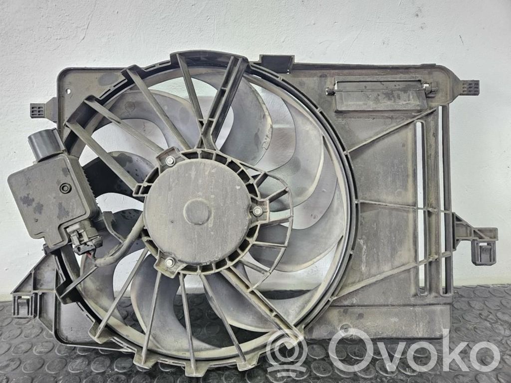 Van refrigerator   8V618C607EB