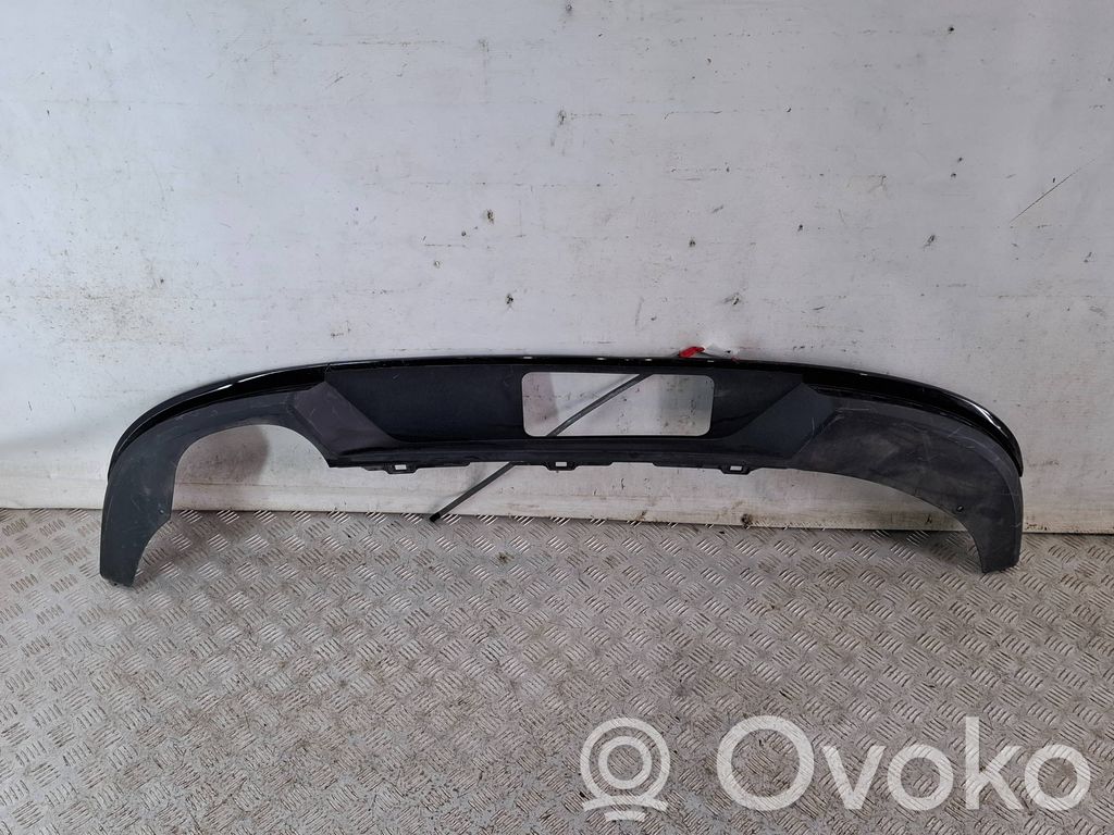 Skoda Superb B9 Moldura inferior del parachoques trasero 