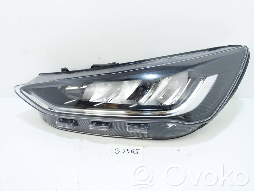 Ford Focus Headlight/headlamp 