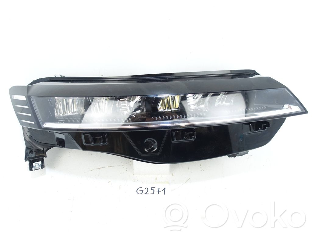 Renault Megane E-Tech Headlight/headlamp 