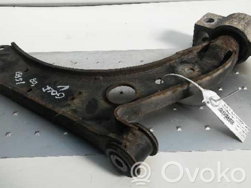 Volkswagen Golf V Braccio di controllo sospensione anteriore inferiore/braccio oscillante