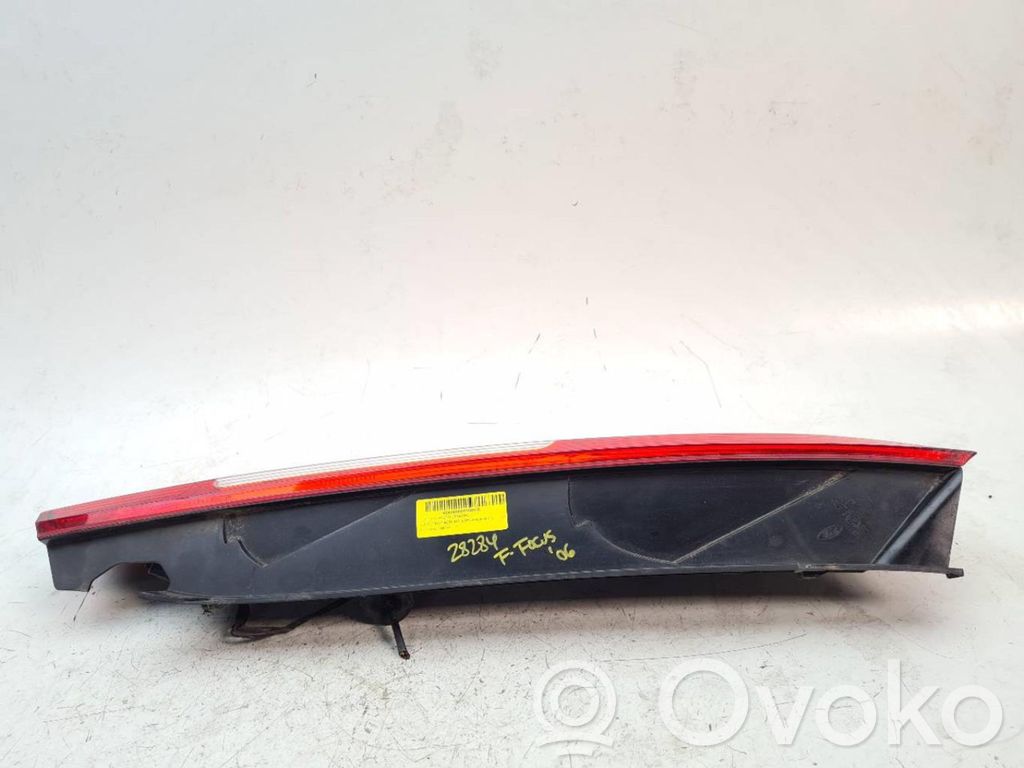 Lampa tylna   4M5113404A