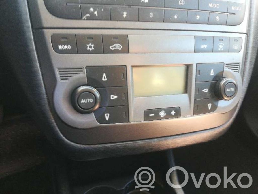 Fiat Punto (199) Panel klimatyzacji