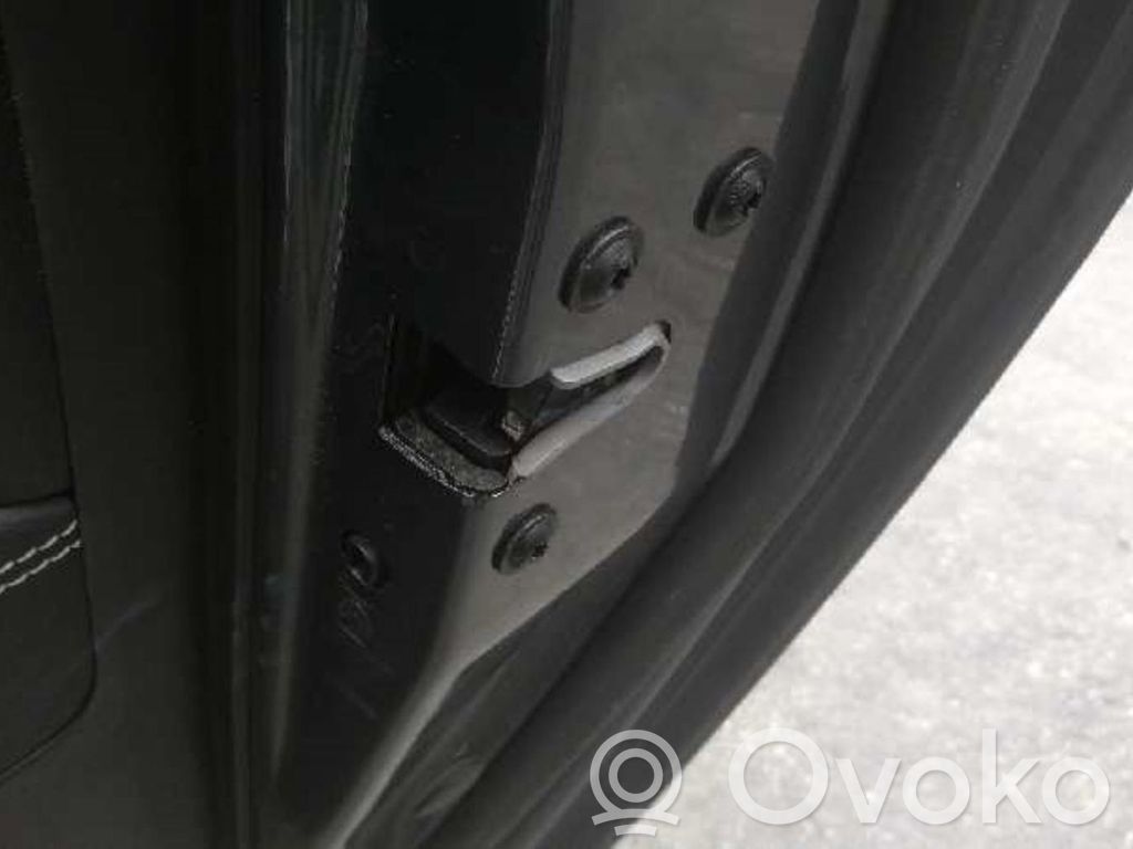 Serrure de porte arrière   13579566