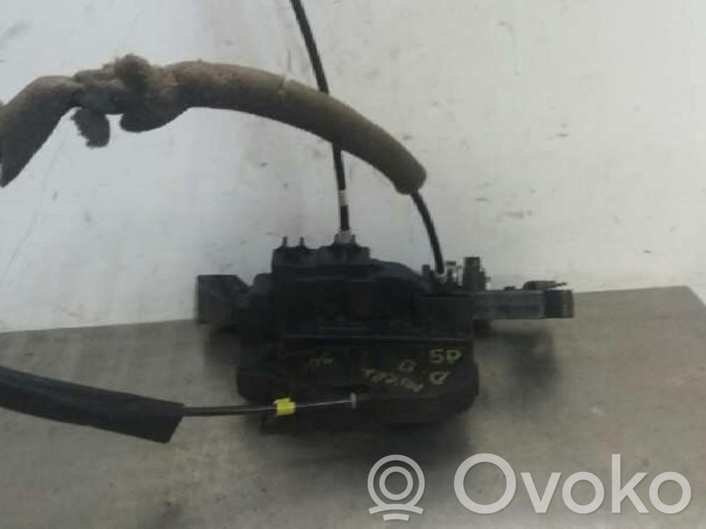 Nissan Micra Zamek drzwi przednich 