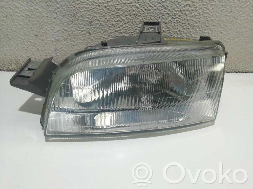 Fiat Punto (176) Phare frontale 