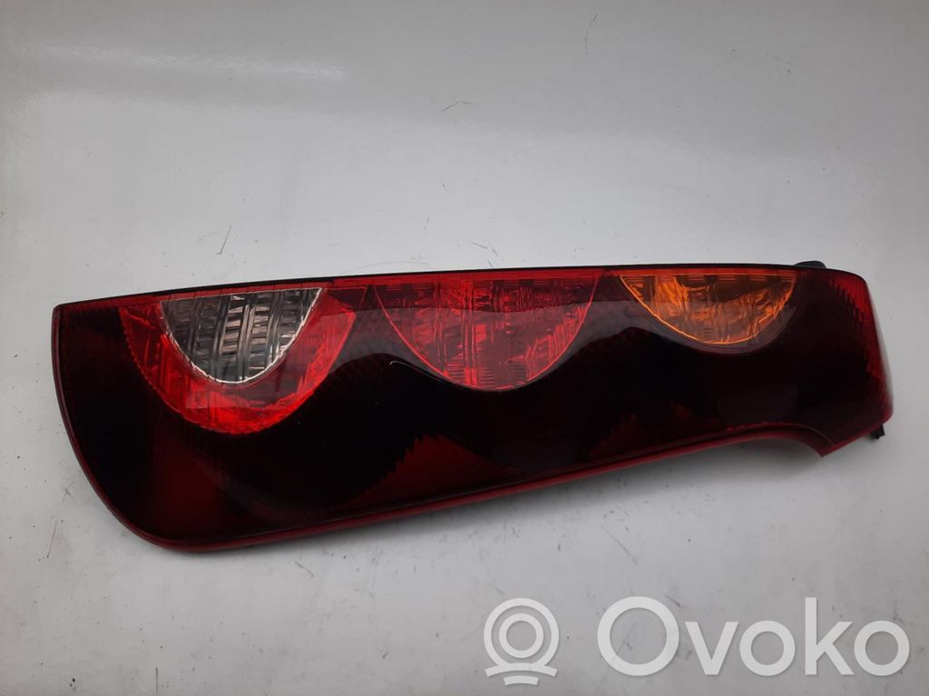 Rear/tail lights