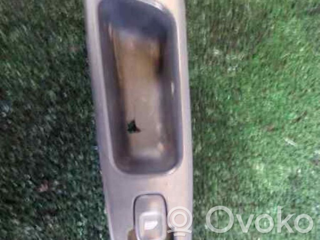 Volvo S40, V40 Interruttore di controllo dell’alzacristalli elettrico 