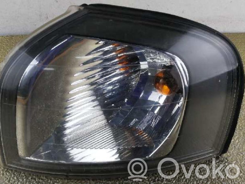 Front indicator light   882104388
