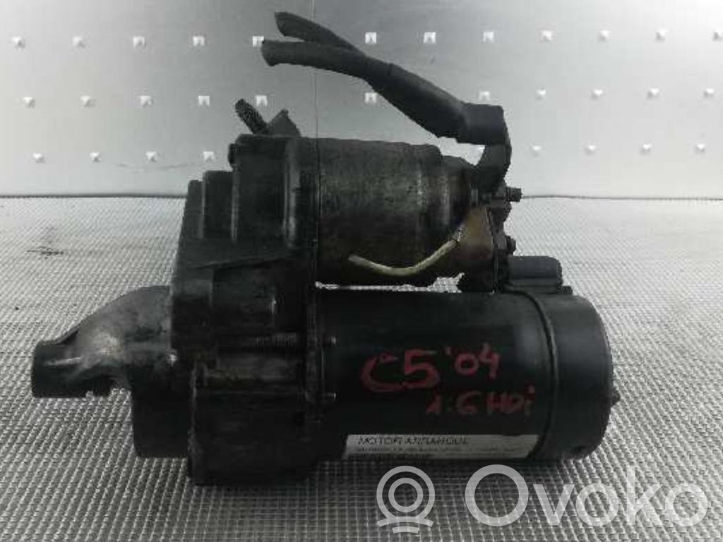 Starteris   D6RA110