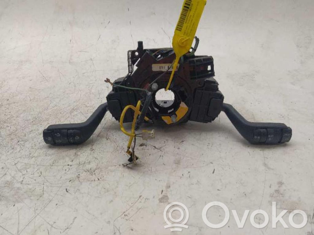 Multifunctional control switch/knob   3M5T6475AD
