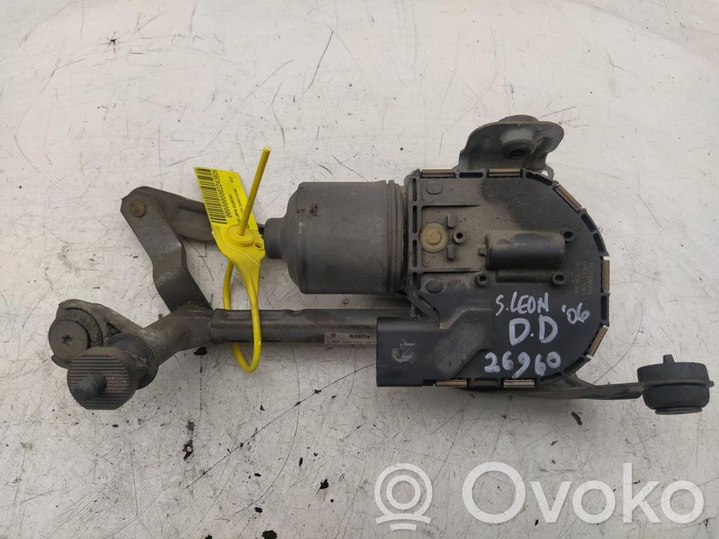 Motor și paralelogram ștergător parbriz   1P0955024A