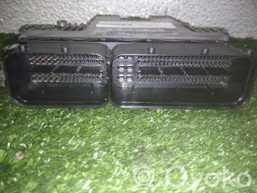 Unidad de control/módulo ECU del motor   55576906