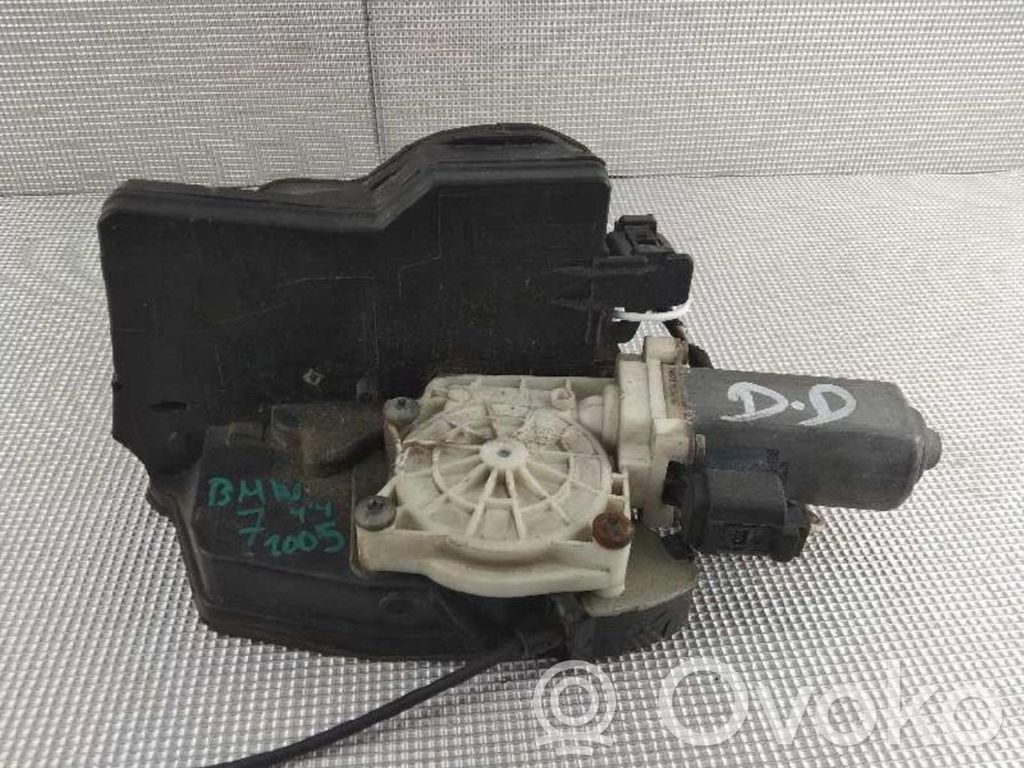 BMW 7 E65 E66 Etuoven lukko 