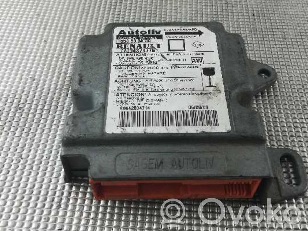 Module de contrôle airbag   550803600