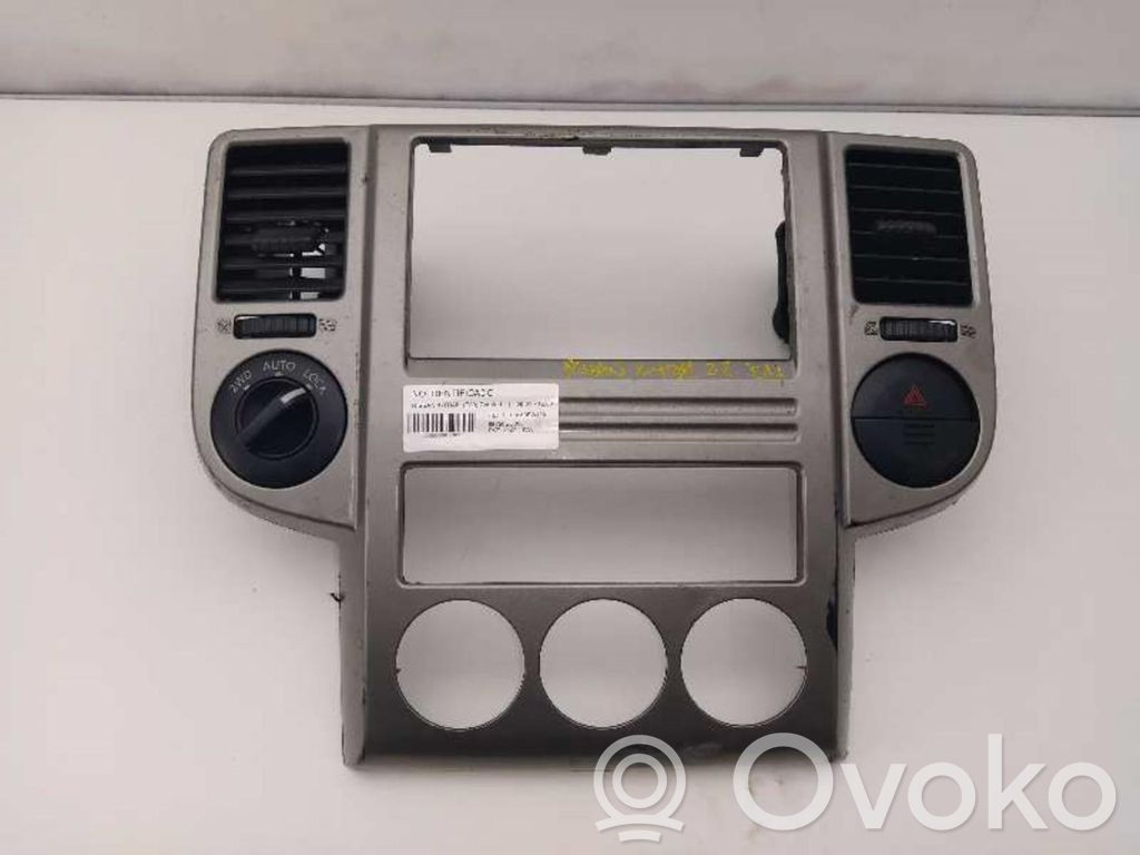 Nissan X-Trail T30 Rivestimento inferiore