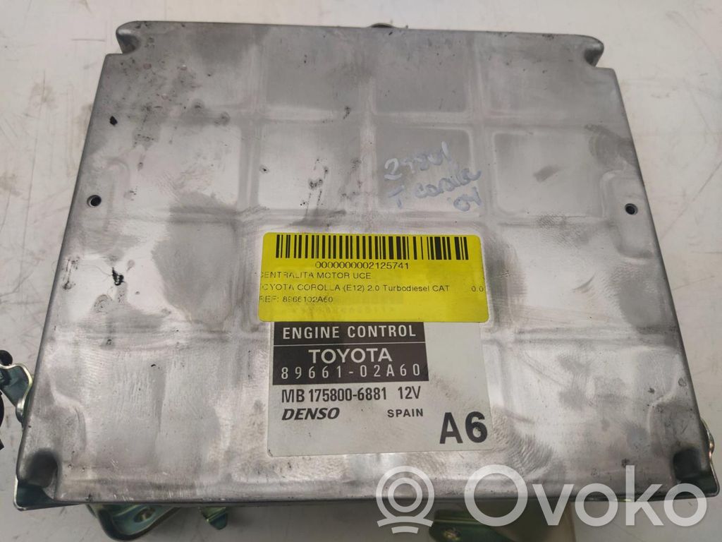 Unidad de control/módulo ECU del motor   8966102A60