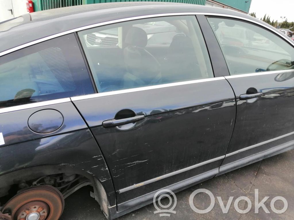 Puerta trasera   9008N7,9008N7