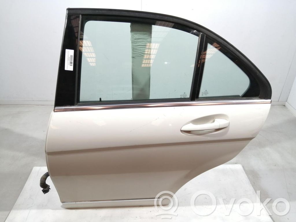 Puerta trasera   A2047302100