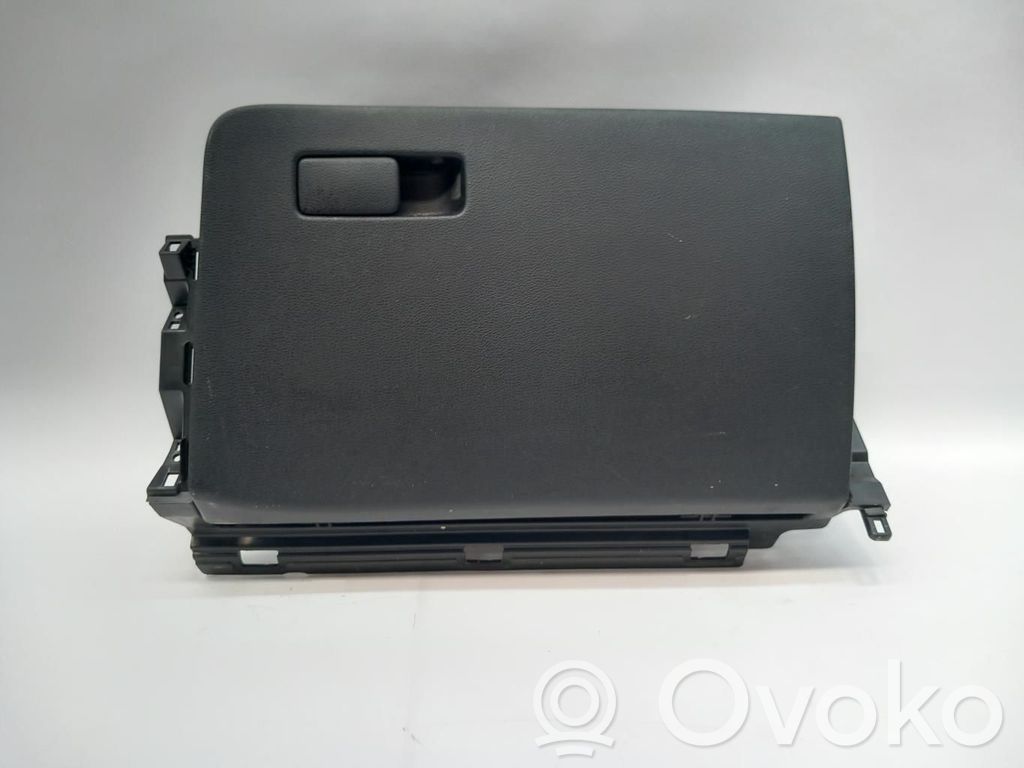 Guantera   84510J7000