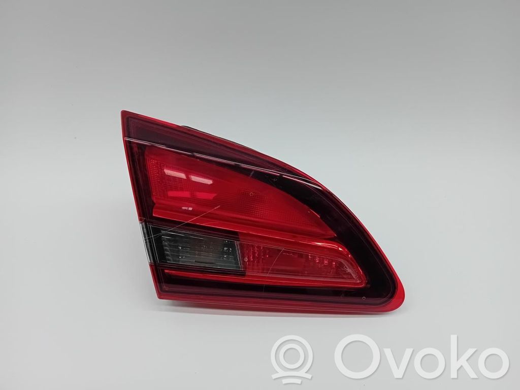 Opel Astra J Lampă spate în caroserie 