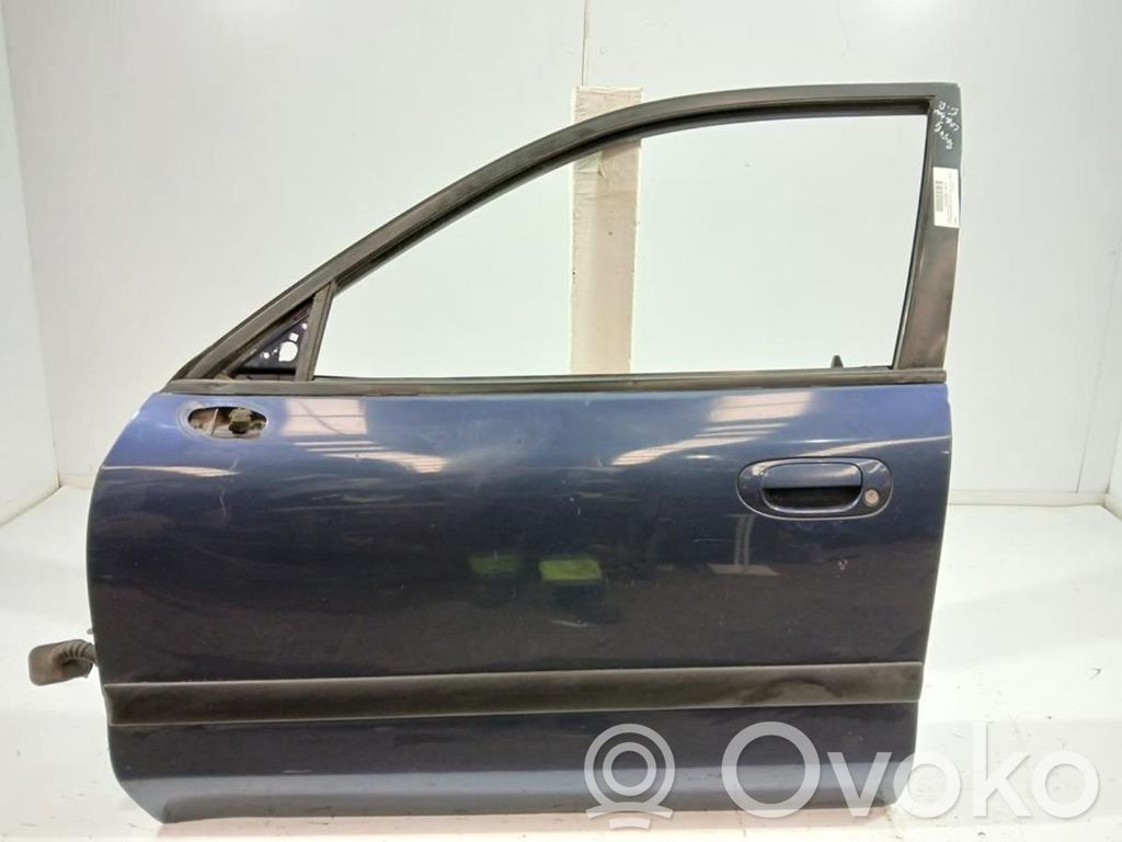 Mitsubishi Carisma Drzwi przednie 