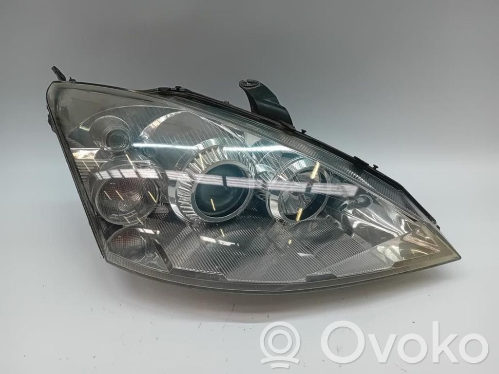 Ford Focus Headlight/headlamp 