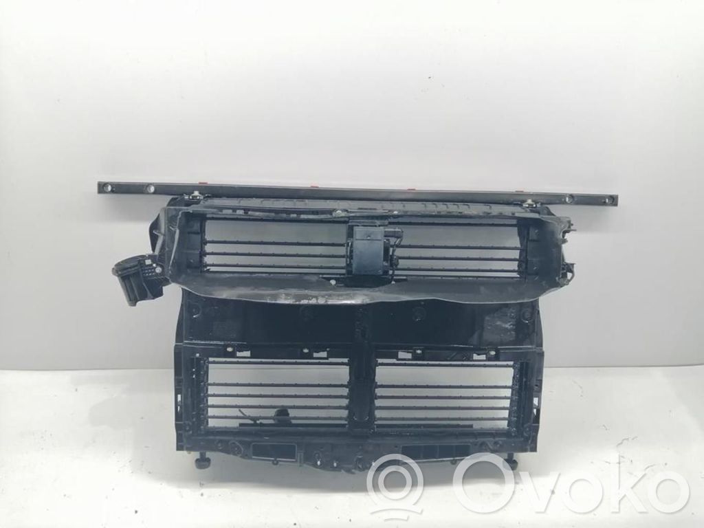 Ford Kuga II Front quarter panel 
