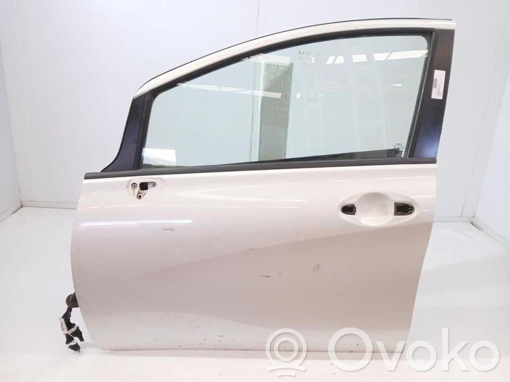 Nissan Note (E11) Дверь 